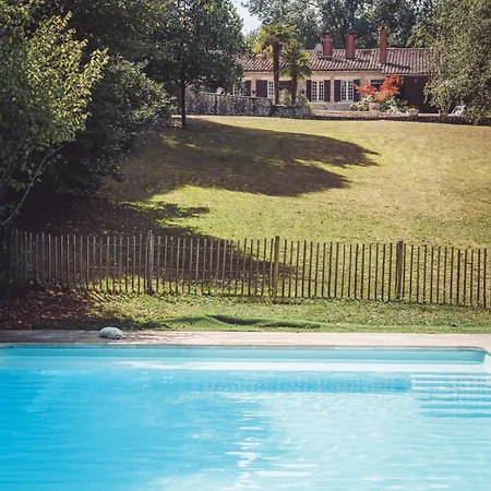 Stylish Rural With Pool Sleeps 14 Guests Holiday home Brossac