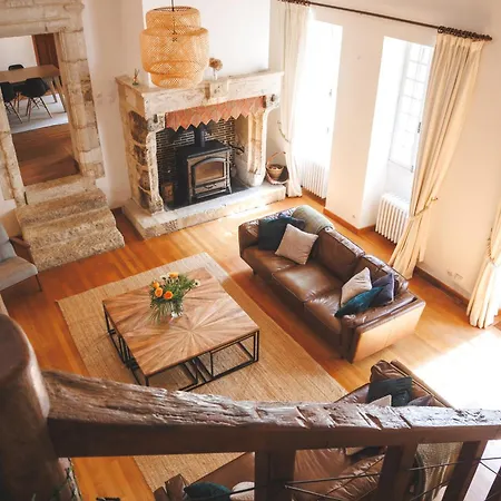 Stylish Rural With Pool Sleeps 14 Guests Holiday home *