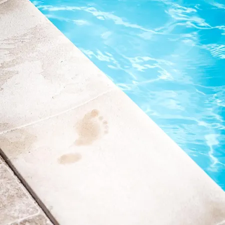 Holiday home Stylish Rural With Pool Sleeps 14 Guests Brossac